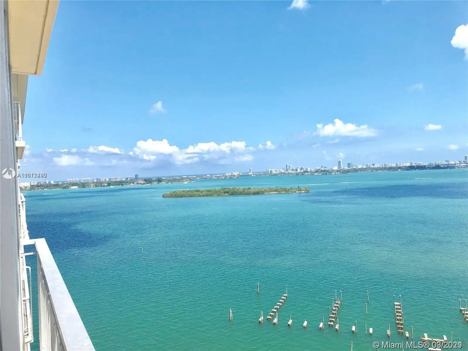 2 bedroom 2 bath Residential for sale at 11111 Biscayne Blvd # 19G, Miami FL 33181