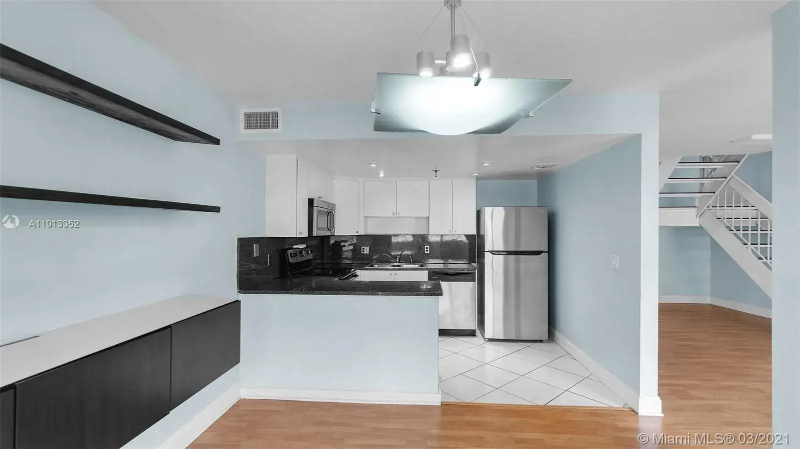 2 bedroom 2 bath Residential for sale at 10661 SW 108th Ave # 3H, Miami FL 33176