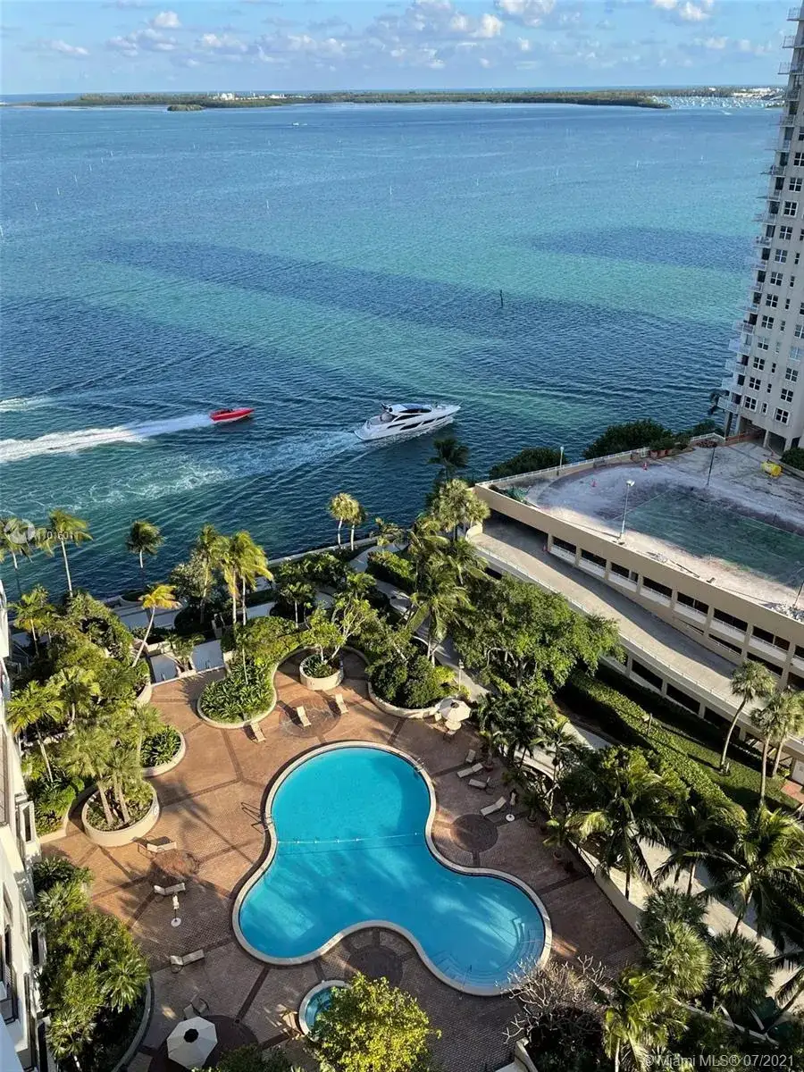1 bedroom 1 bath Residential Lease for rent at 520 Brickell Key Dr # A1911, Miami FL 33131