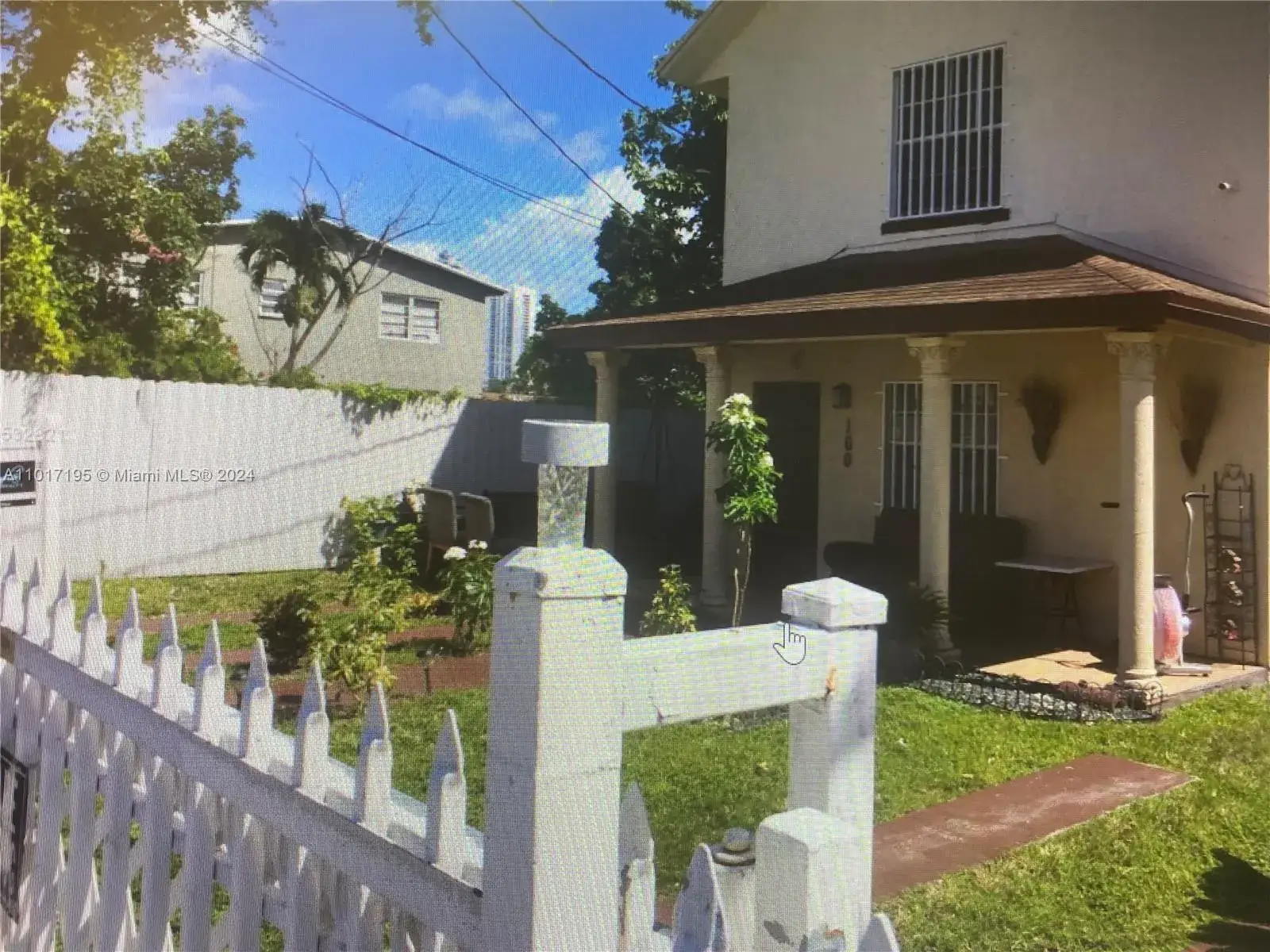 3 bedroom 3 bath Residential for sale at 160 NW 27th St, Miami FL 33127