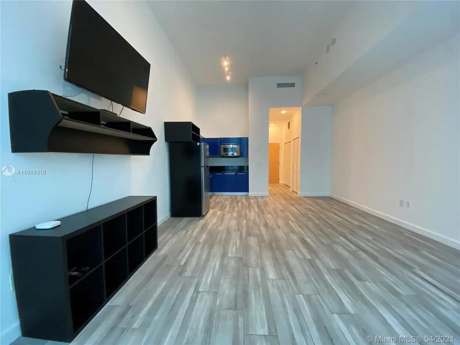 1 bath Residential for sale at 253 NE 2nd St # 227, Miami FL 33132