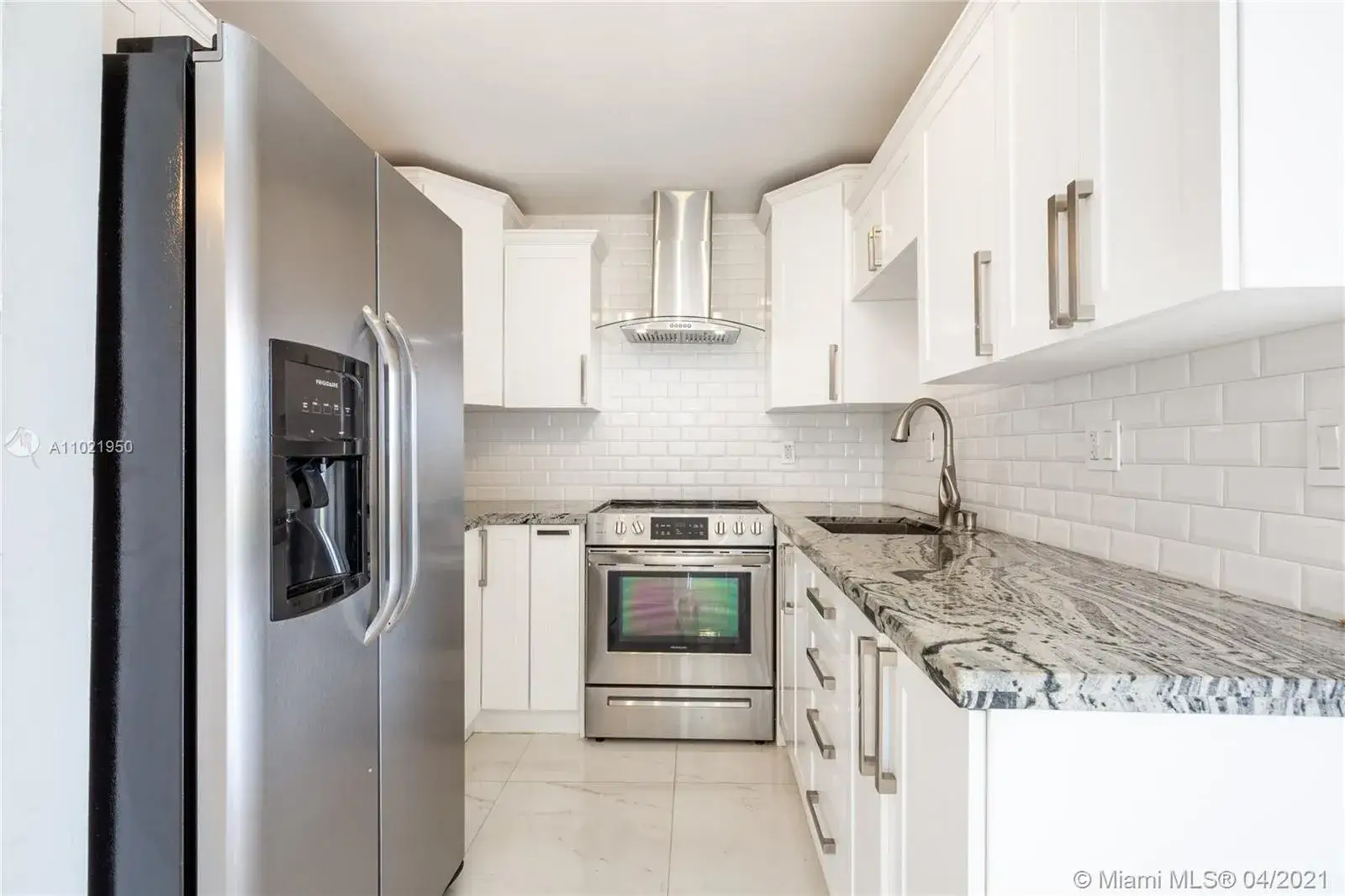 2 bedroom 1 bath Residential for sale at 310 Fontainebleau Blvd # 502, Miami FL 33172