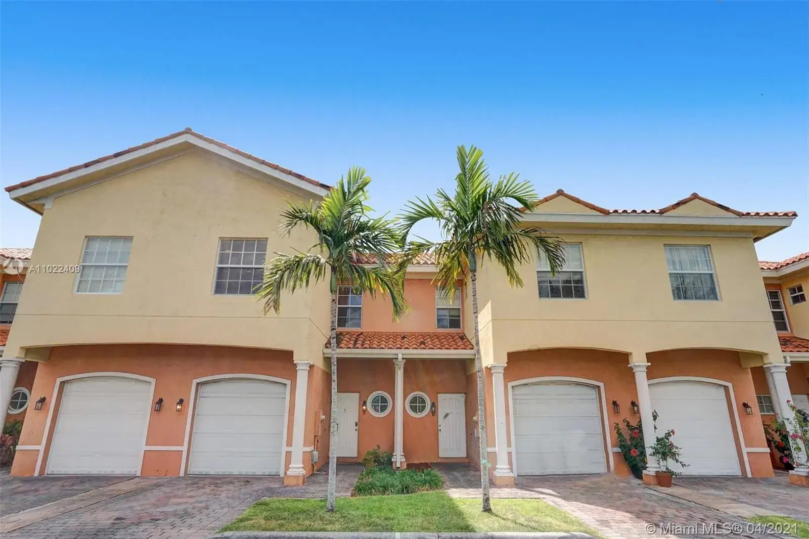 3 bedroom 2 bath Residential for sale at 2307 Washington St # 5, Hollywood FL 33020