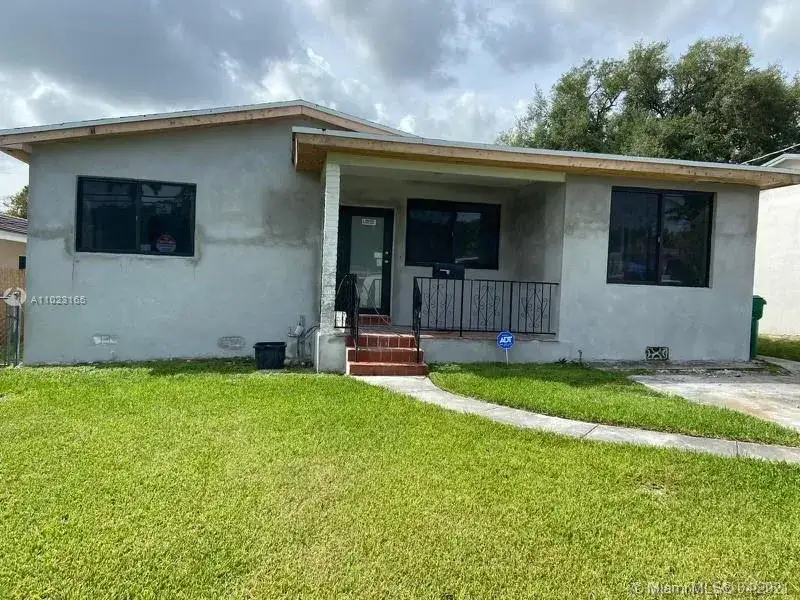 3 bedroom 3 bath Residential Lease for rent at 282 NE 116th St, Miami FL 33161