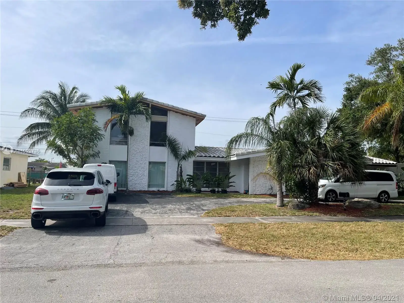 8 bedroom 6 bath Residential Lease for rent at 4322 Polk St, Hollywood FL 33021