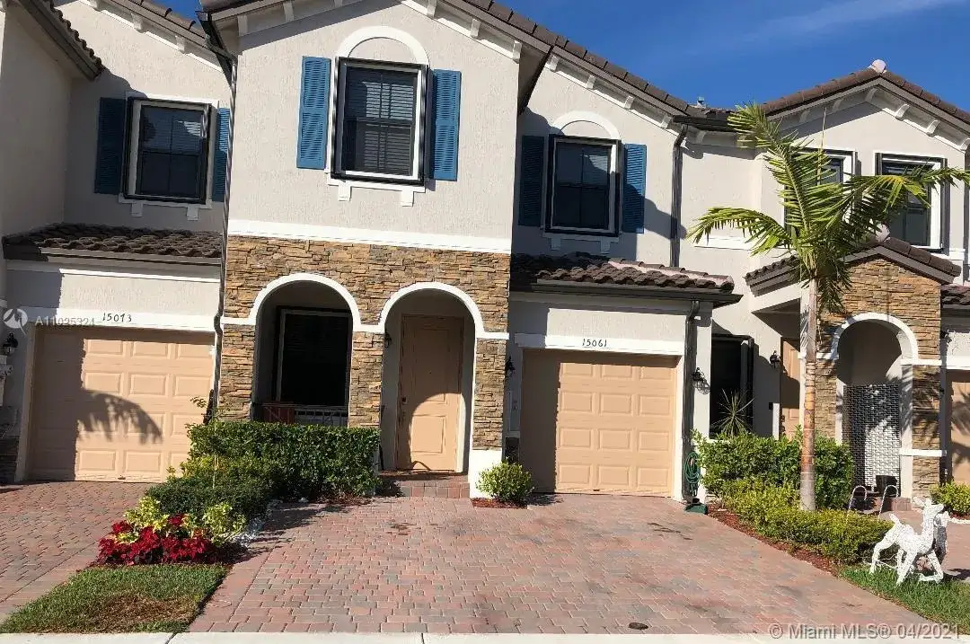 3 bedroom 2 bath Residential for sale at 15061 SW 119th Ln, Miami FL 33196