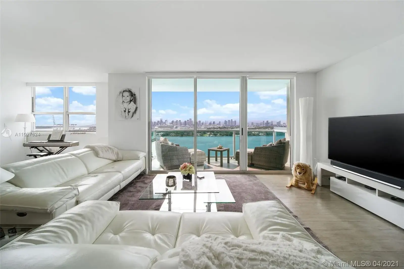2 bedroom 2 bath Residential for sale at 650 West Ave # 2107, Miami Beach FL 33139