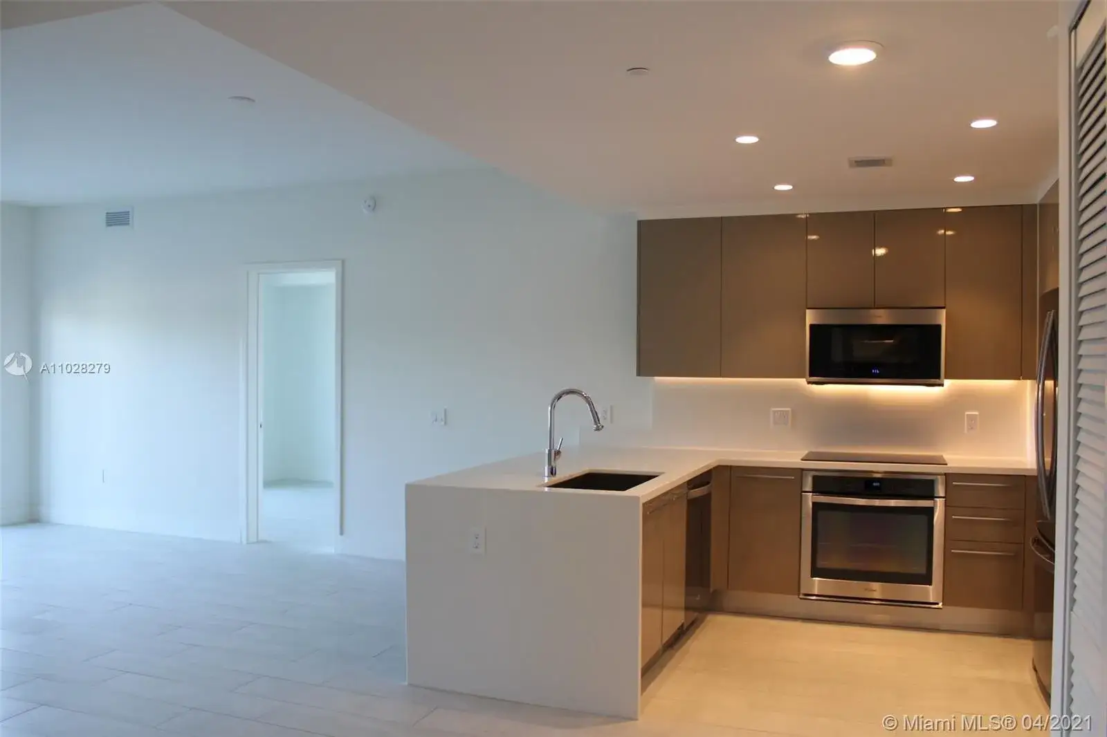 2 bedroom 2 bath Residential for sale at 2000 Metropica Way # 202, Sunrise FL 33323