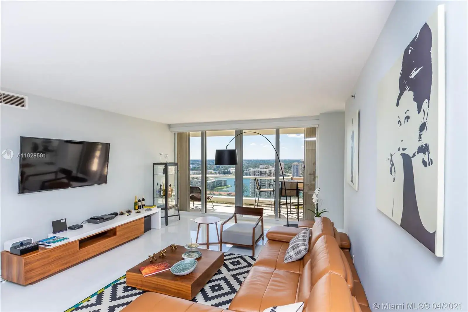 3 bedroom 3 bath Residential for sale at 7000 Island Blvd # 2708, Aventura FL 33160