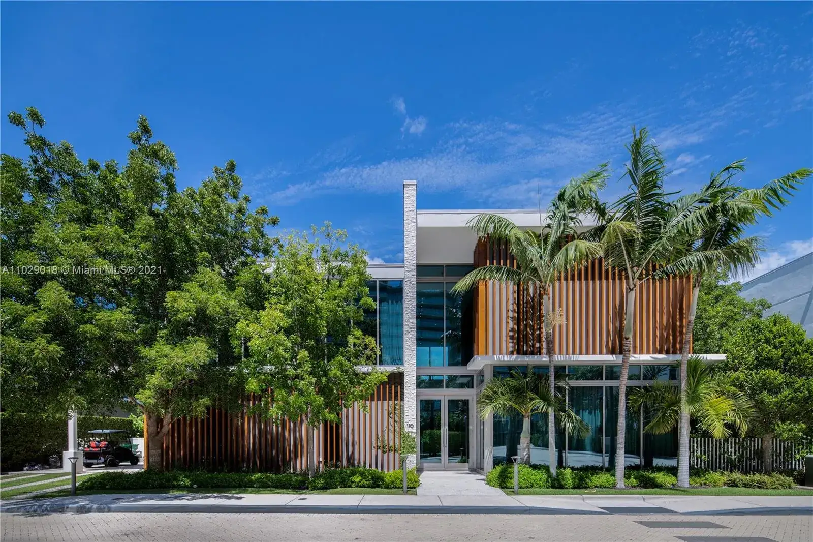 5 bedroom 5 bath Residential for sale at 110 Reef Ln, Key Biscayne FL 33149