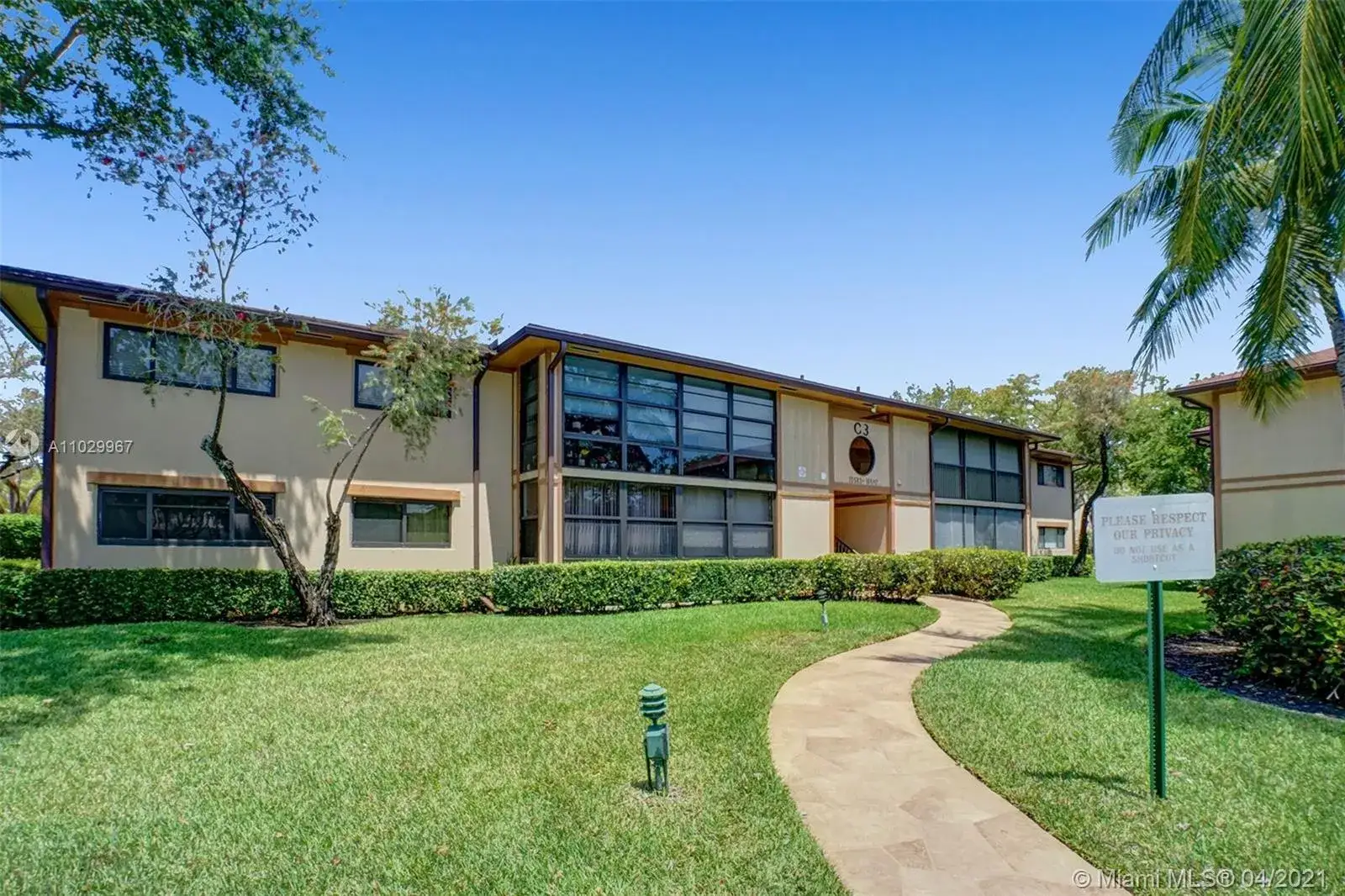 2 bedroom 2 bath Residential for sale at 10597 E Clairmont Cir # 212, Tamarac FL 33321