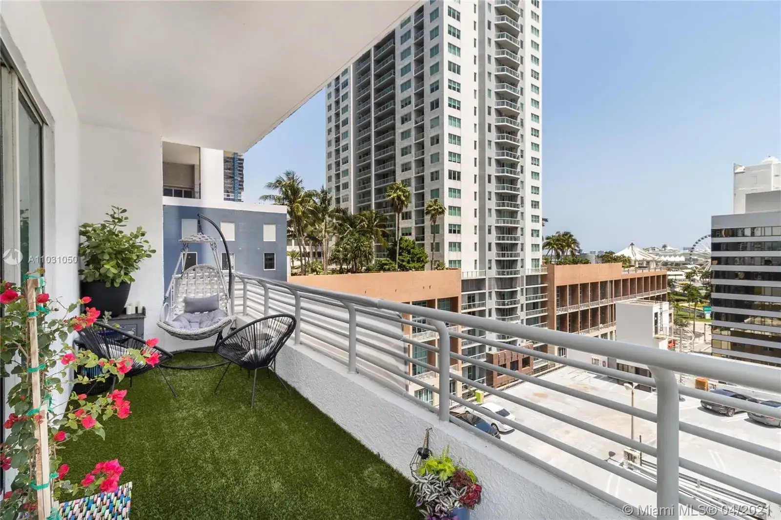 2 bedroom 2 bath Residential Lease for rent at 133 NE 2nd Ave # 1002, Miami FL 33132