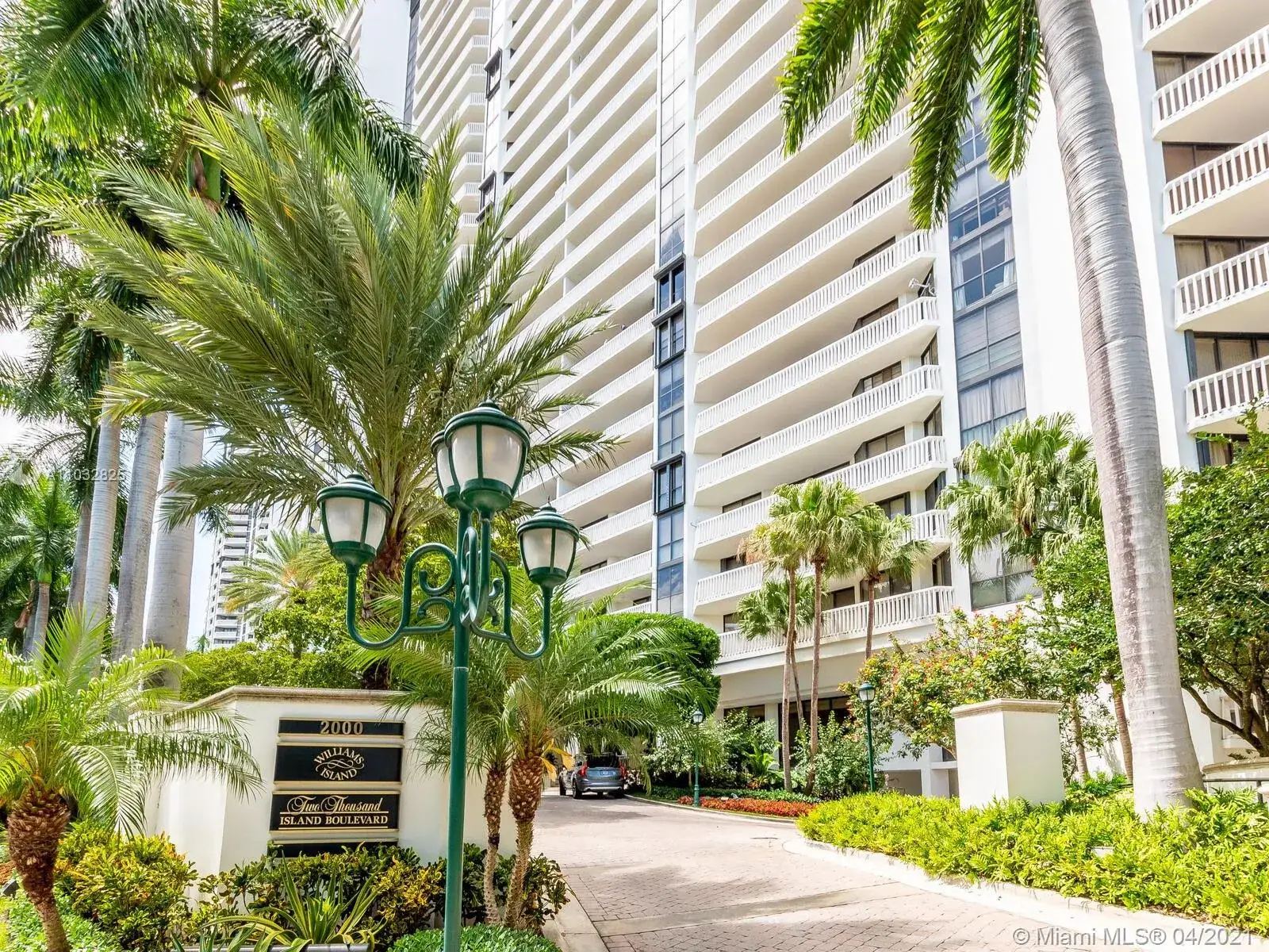 3 bedroom 4 bath Residential for sale at 2000 Island Blvd # 7, Aventura FL 33160