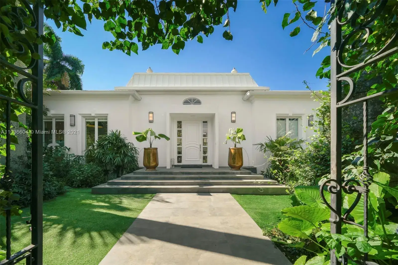 5 bedroom 5 bath Residential for sale at 6626 Pinetree Ln, Miami Beach FL 33141