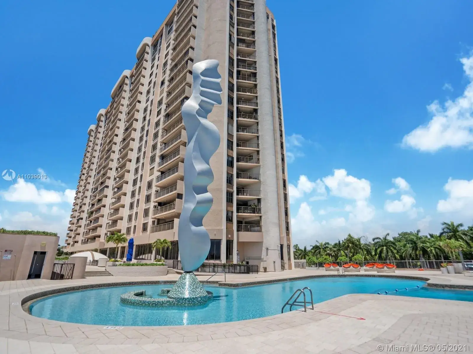 2 bedroom 3 bath Residential for sale at 1800 NE 114th St # 511, Miami FL 33181