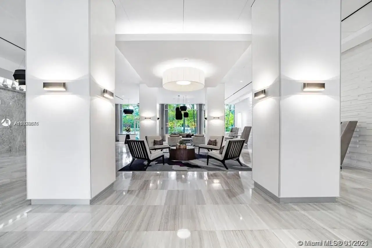 1 bedroom 1 bath Residential Lease for rent at 100 Bayview Dr # 420, Sunny Isles Beach FL 33160