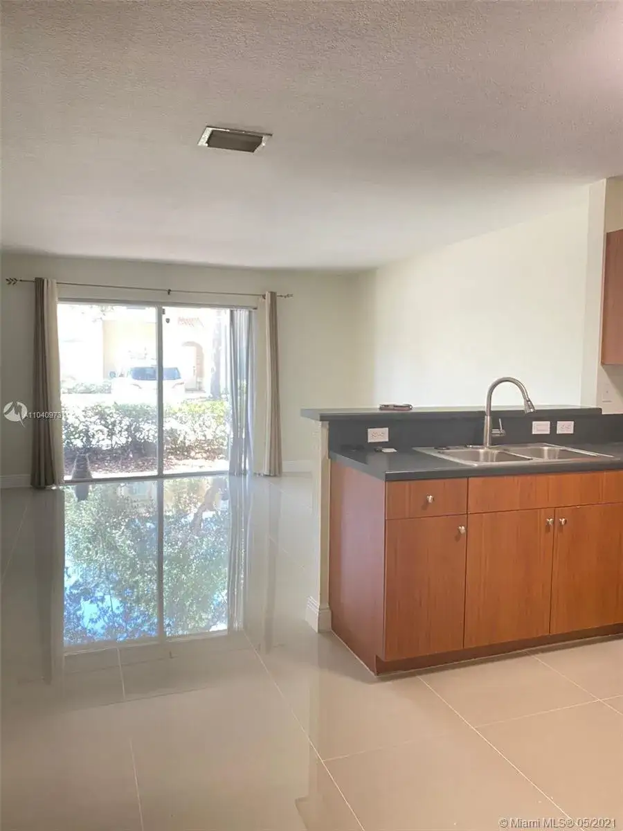 3 bedroom 3 bath Residential Lease for rent at 12812 SW 30th St # 114, Miramar FL 33027