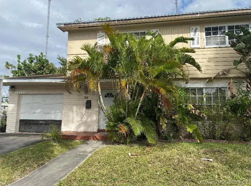 3 bedroom 2 bath Residential Lease for rent at 355 NW 205th Ter, Miami Gardens FL 33169