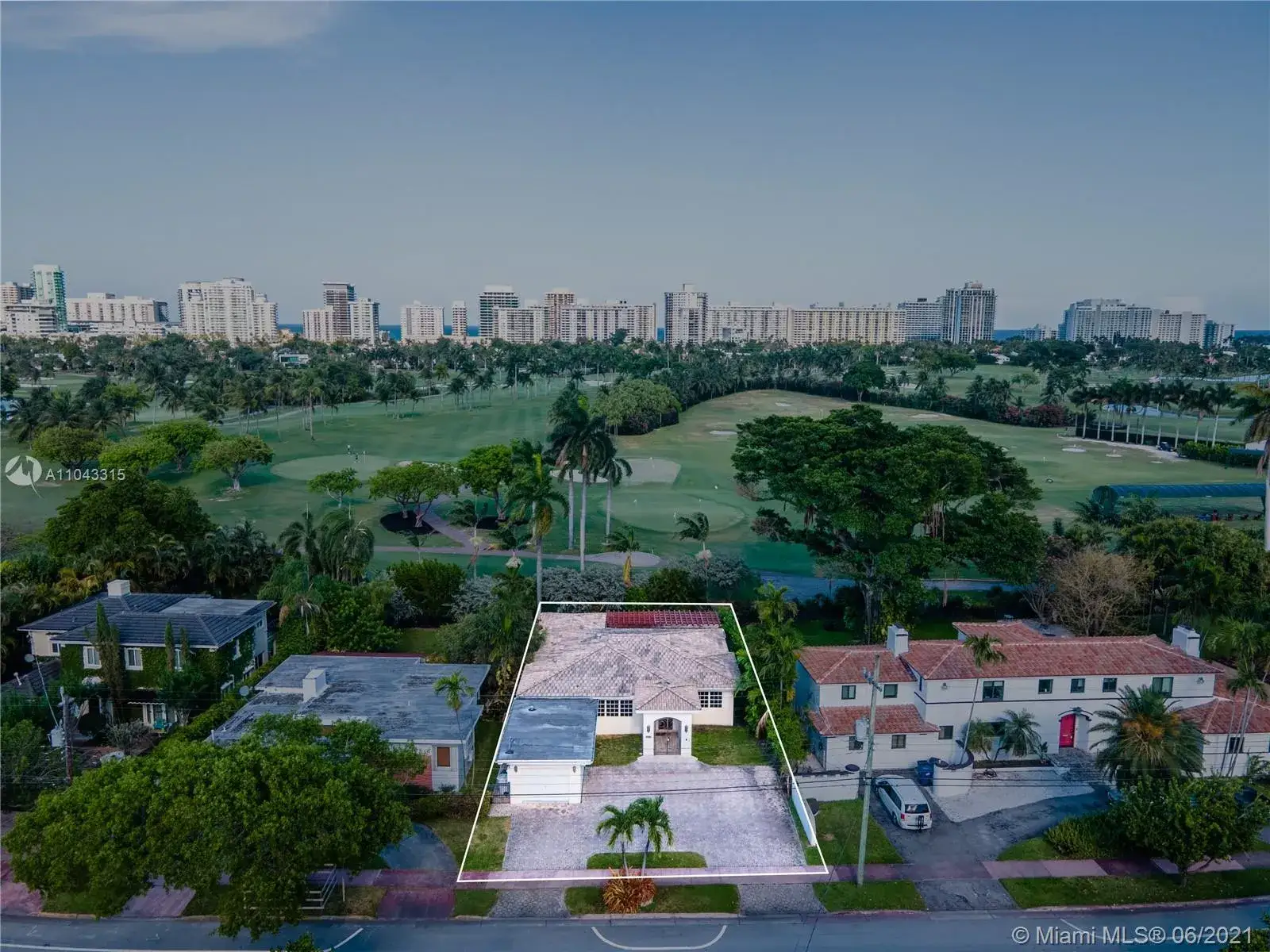 6 bedroom 5 bath Residential for sale at 5825 Alton Rd, Miami Beach FL 33140