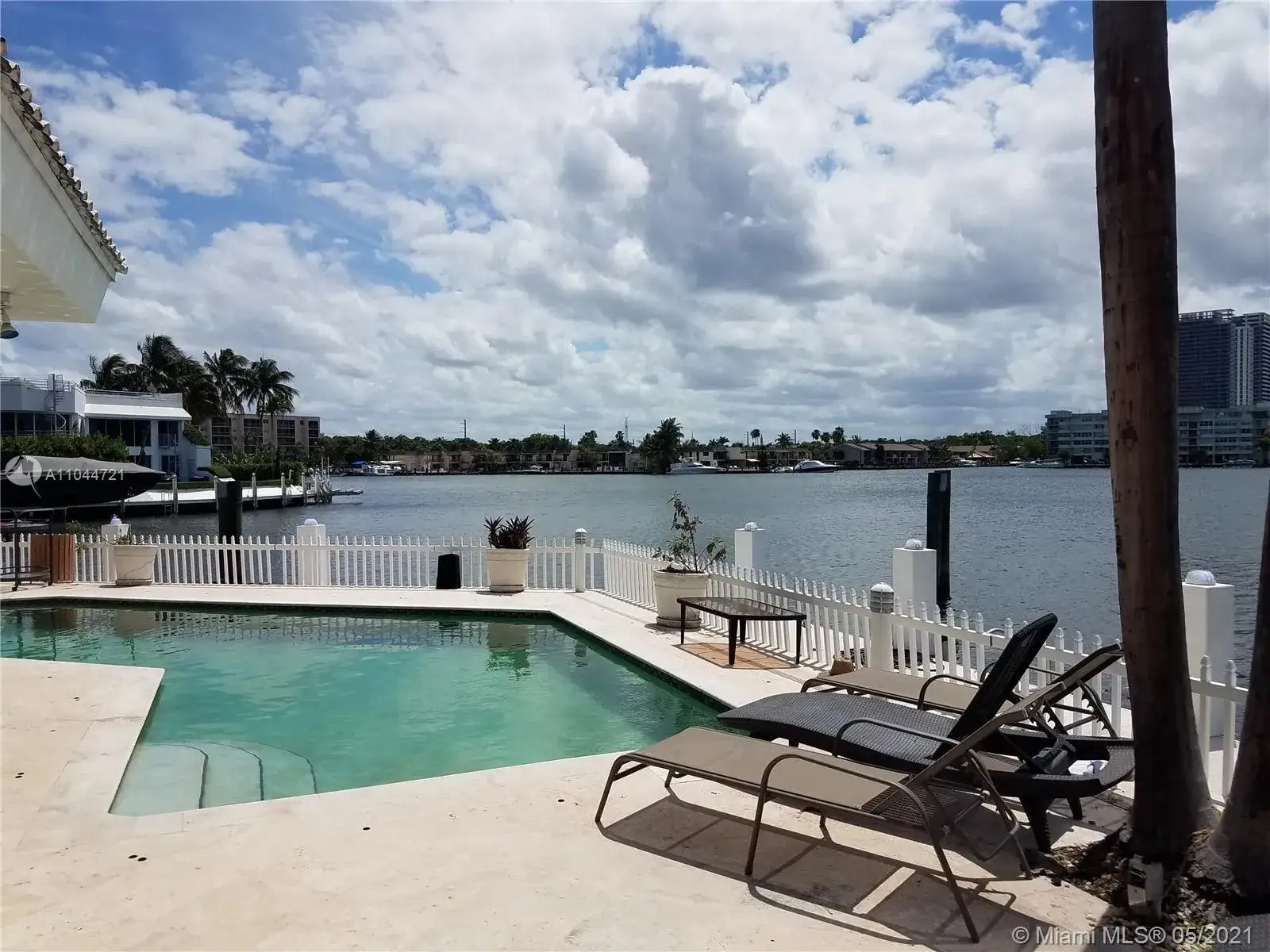 4 bedroom 4 bath Residential for sale at 16480 NE 30th Ave, North Miami Beach FL 33160