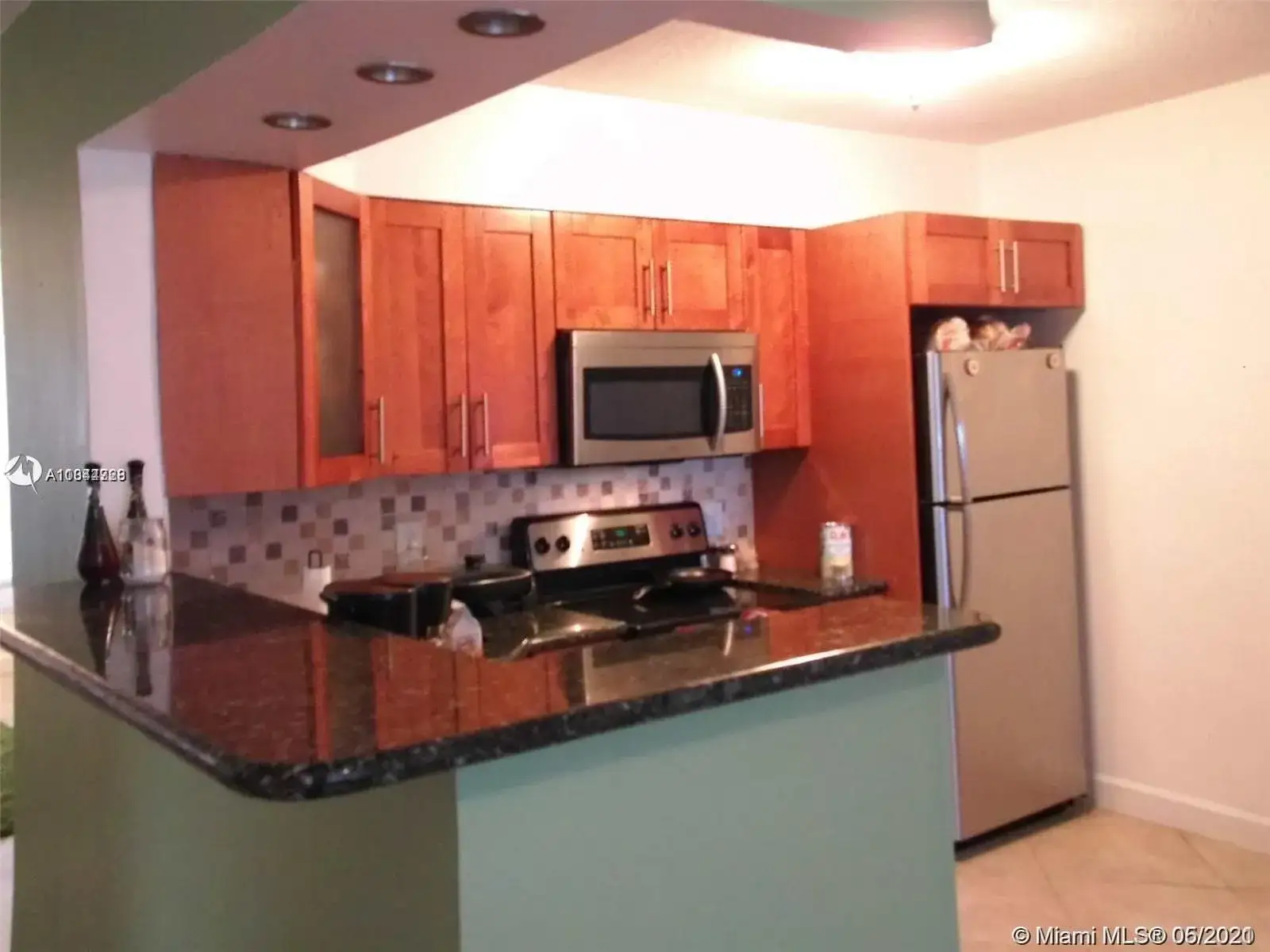 Commercial Sale for sale at 3212 NE 10th St, Pompano Beach FL 33062