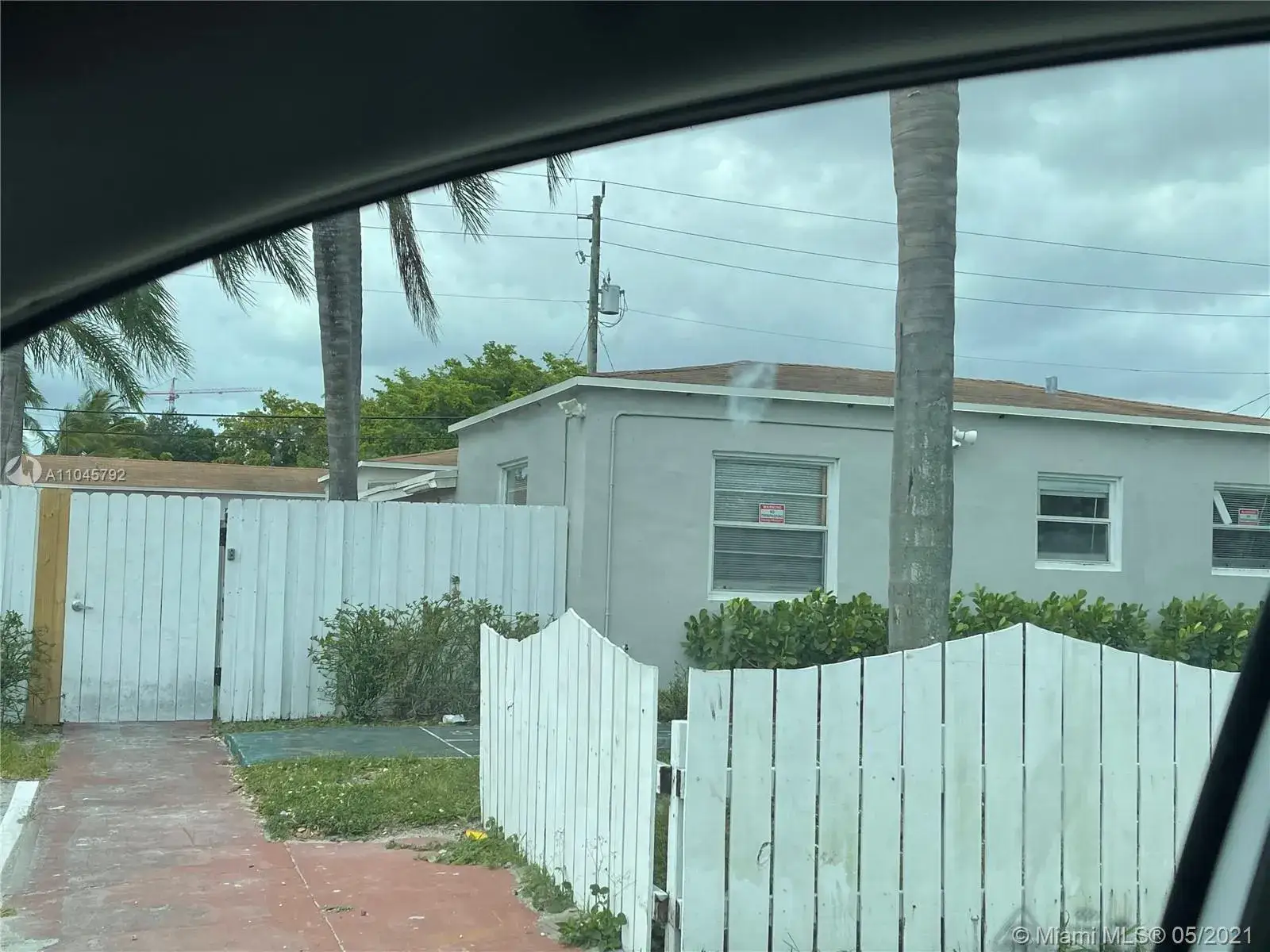 2 bedroom 1 bath Residential Lease for rent at 1842 Johnson St # 1, Hollywood FL 33020