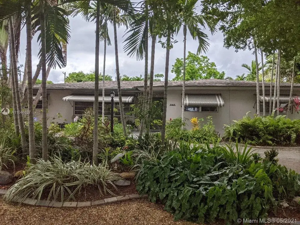 4 bedroom 2 bath Residential Lease for rent at 945 NE 176th St, Miami FL 33162