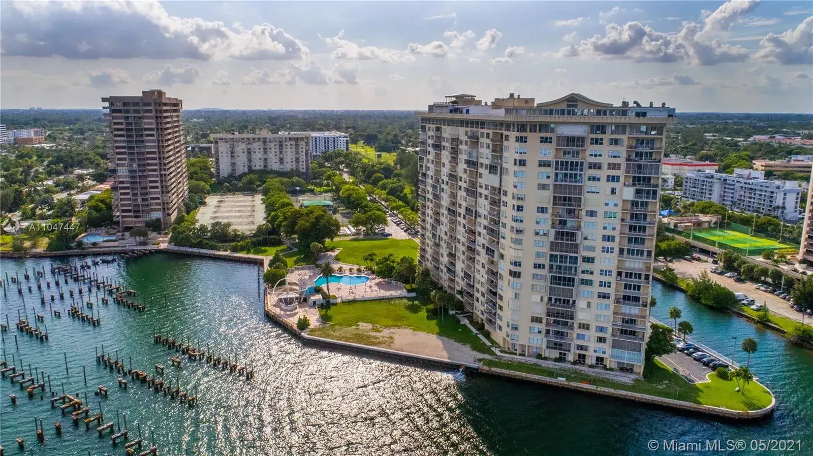 2 bedroom 2 bath Residential for sale at 11111 Biscayne Blvd # 7A, Miami FL 33181