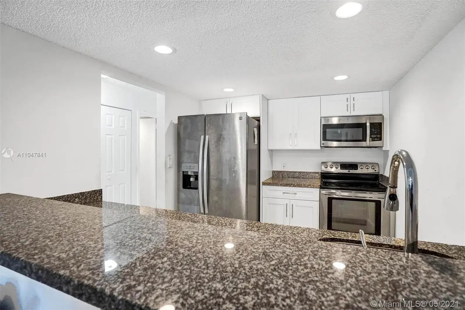 1 bedroom 2 bath Residential for sale at 555 NE 123rd St # B, North Miami FL 33161