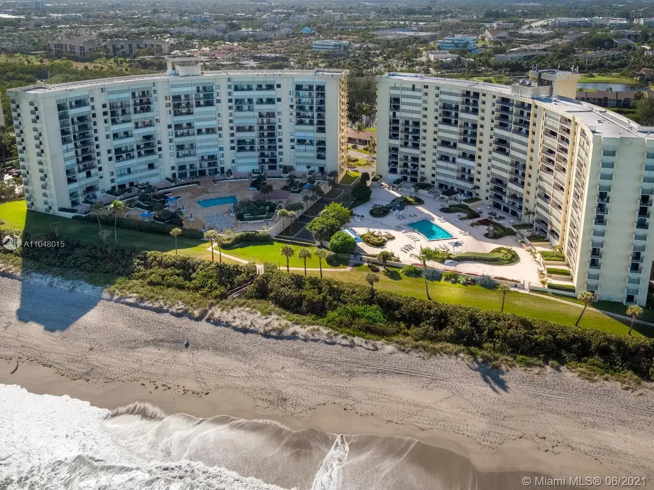 2 bedroom 2 bath Residential for sale at 200 Ocean Trail Way # 903, Jupiter FL 33477