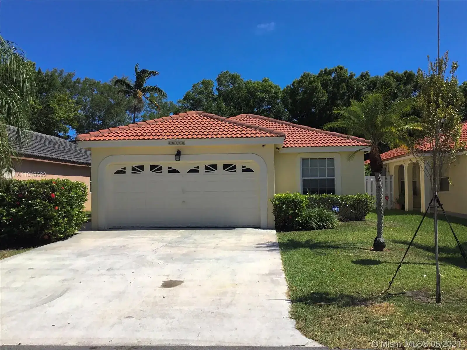 3 bedroom 2 bath Residential for sale at 18336 NW 6th St, Pembroke Pines FL 33029