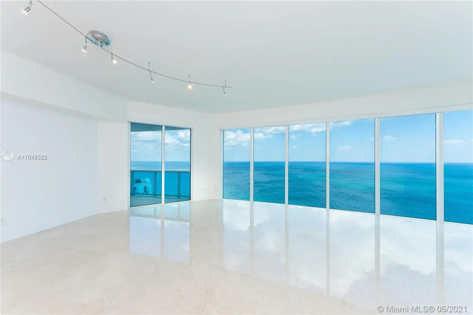 3 bedroom 3 bath Residential for sale at 2711 S Ocean Dr # 3302, Hollywood FL 33019