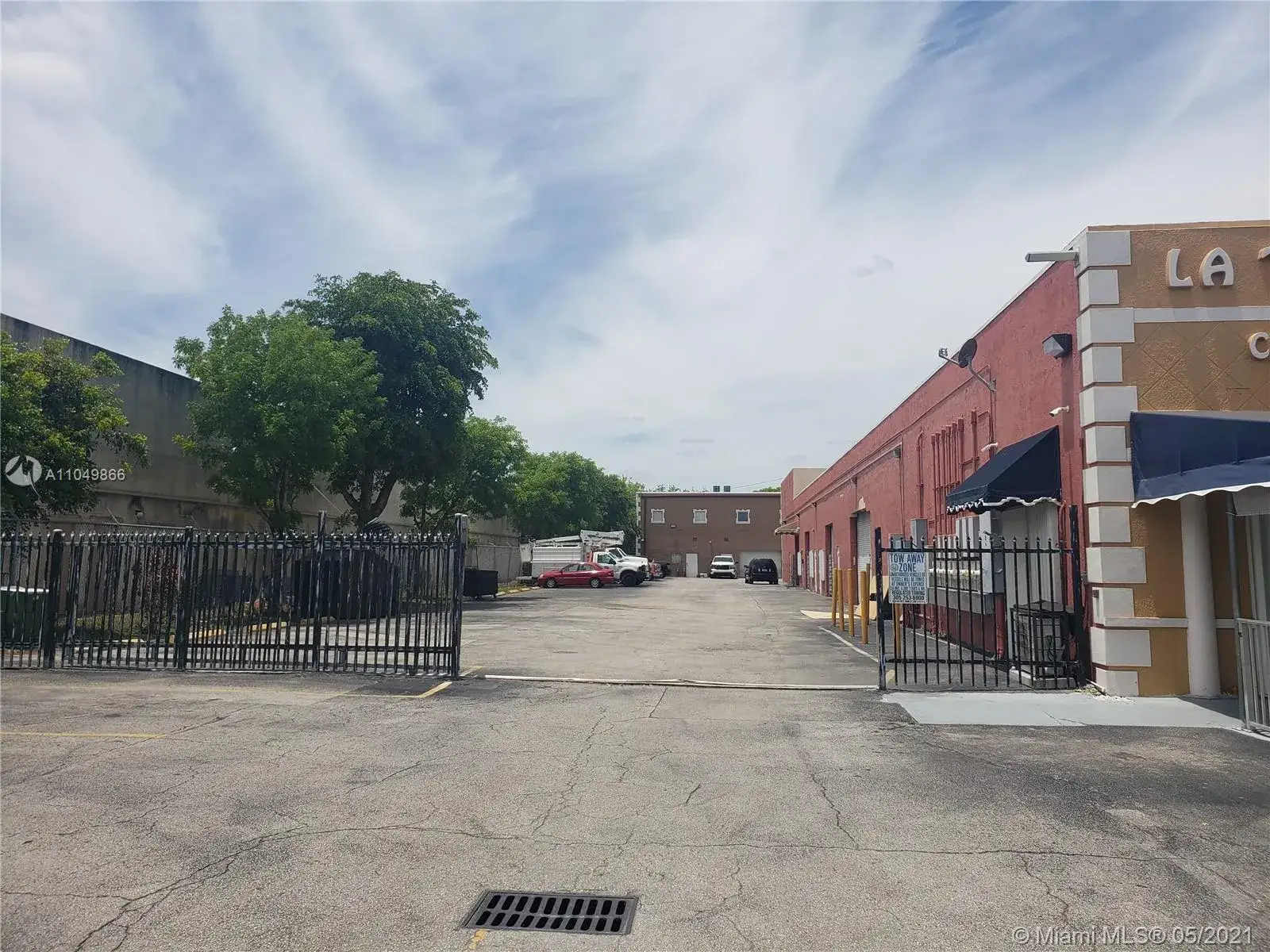 Commercial Sale for sale at 13690 SW 142nd Ave # 36B, Miami FL 33186