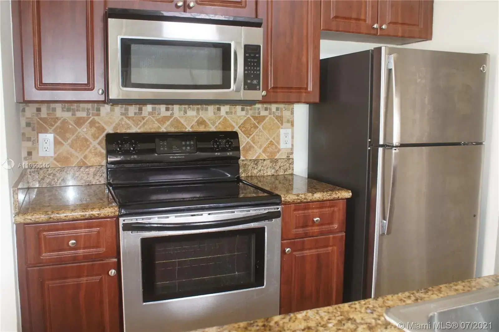 2 bedroom 2 bath Residential Lease for rent at 10521 SW 157th Pl # 201, Miami FL 33196