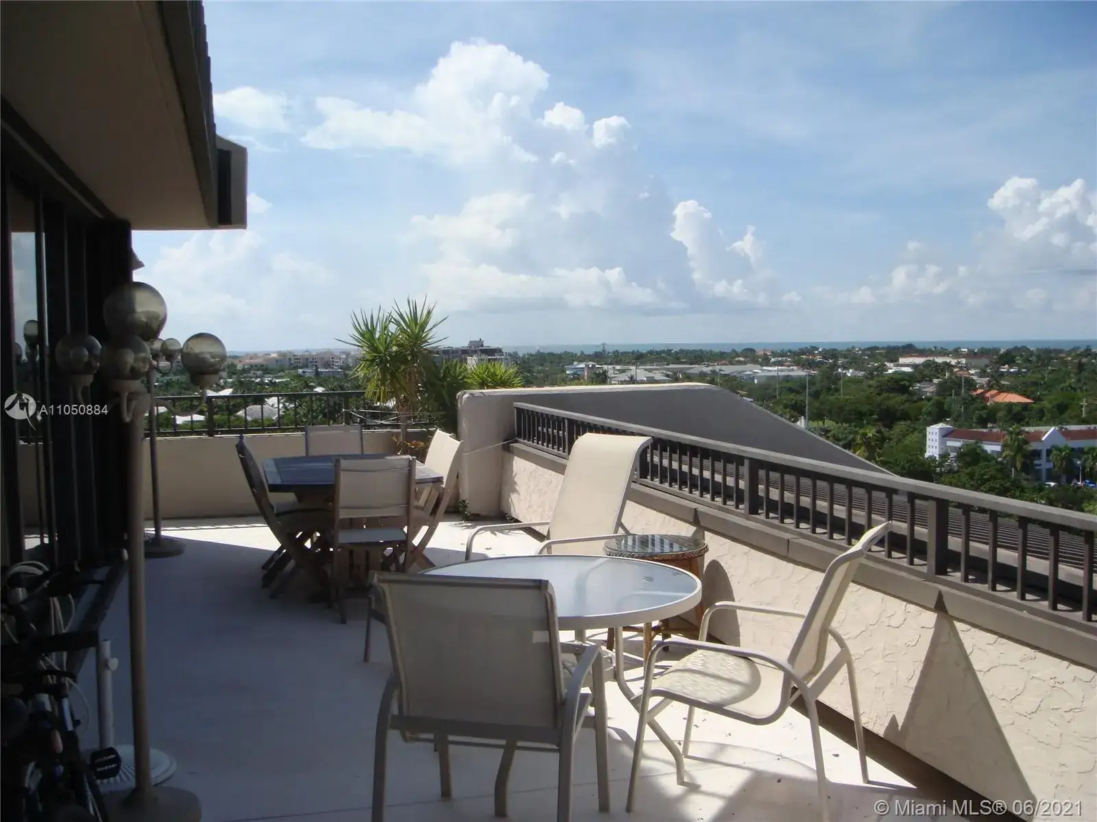 3 bedroom 3 bath Residential Lease for rent at 151 Crandon Blvd # 939, Key Biscayne FL 33149