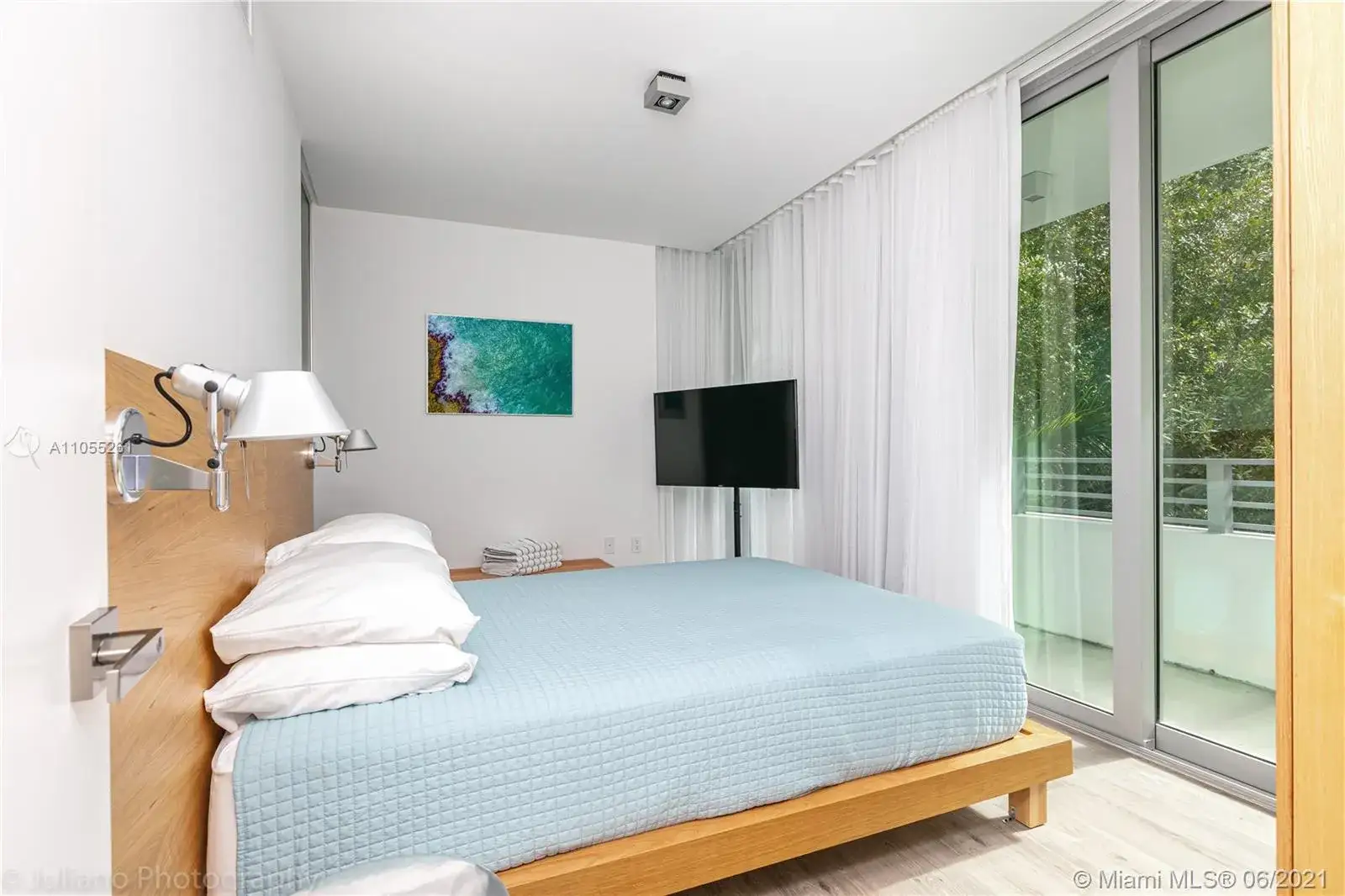 Commercial Sale for sale at 6080 Collins Ave, Miami Beach FL 33140