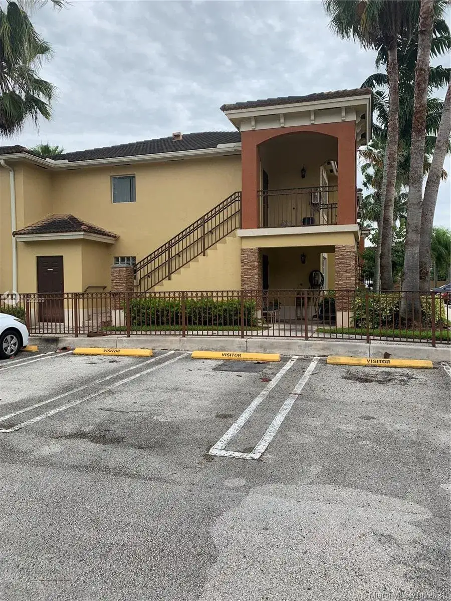 3 bedroom 2 bath Residential for sale at 3395 NE 9th St # 101, Homestead FL 33033