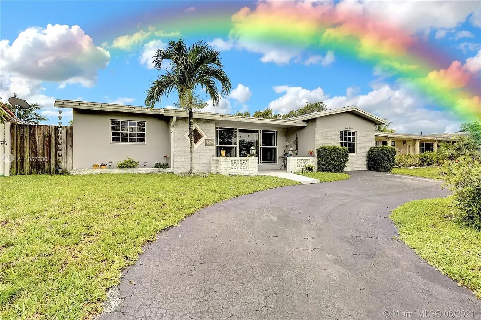 4 bedroom 2 bath Residential for sale at 714 S Rainbow Dr, Hollywood FL 33021