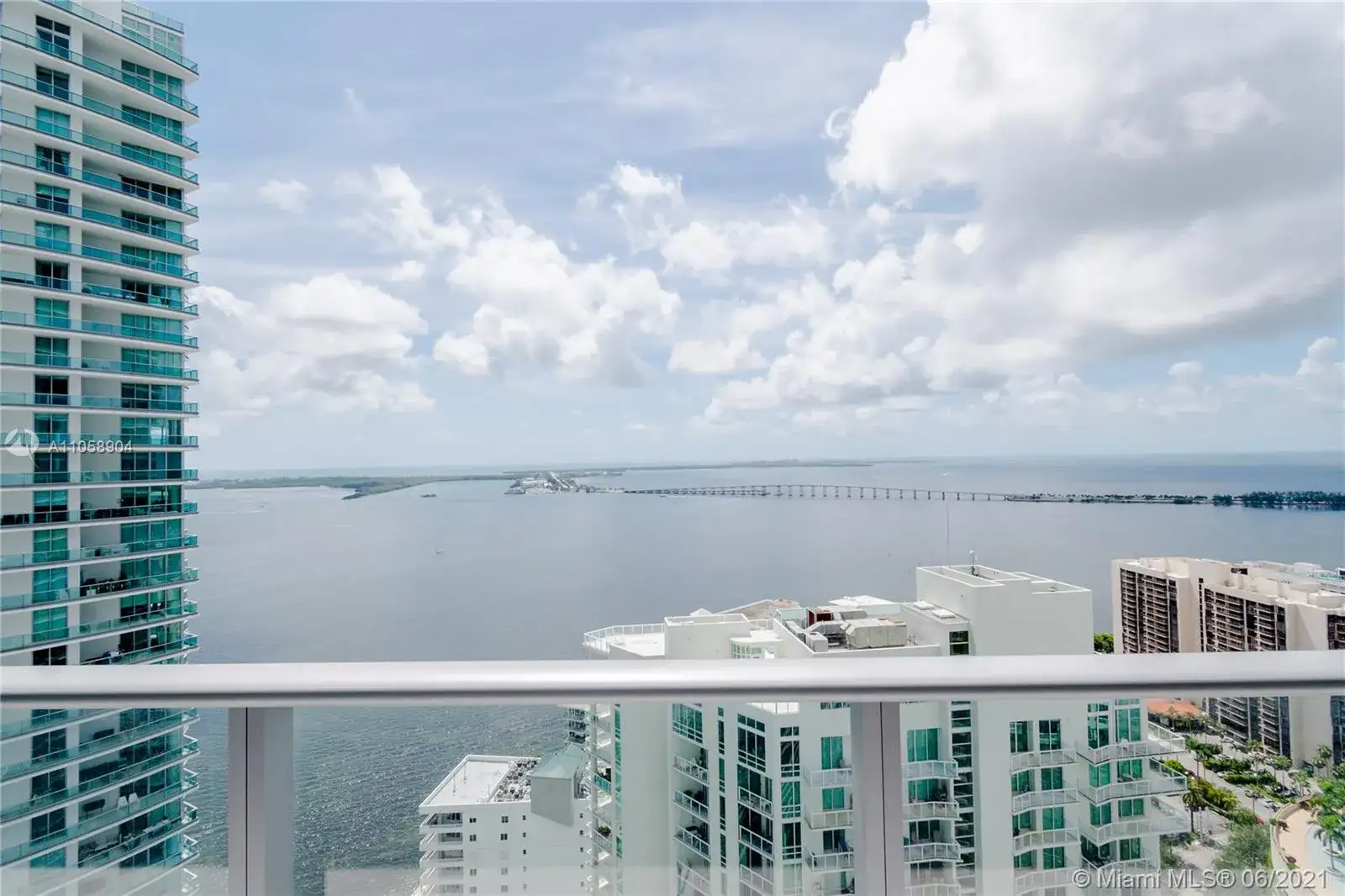 5 bedroom 7 bath Residential for sale at 1300 Brickell Bay Dr, Miami FL 33131