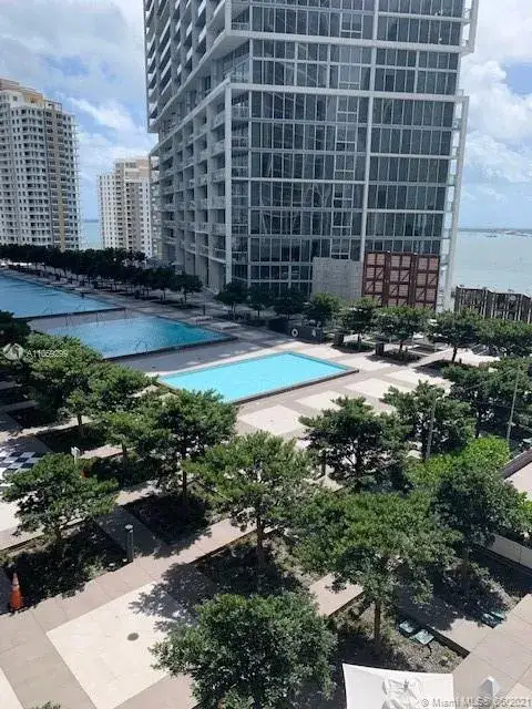 1 bedroom 1 bath Residential for sale at 485 Brickell Ave # 1711, Miami FL 33131