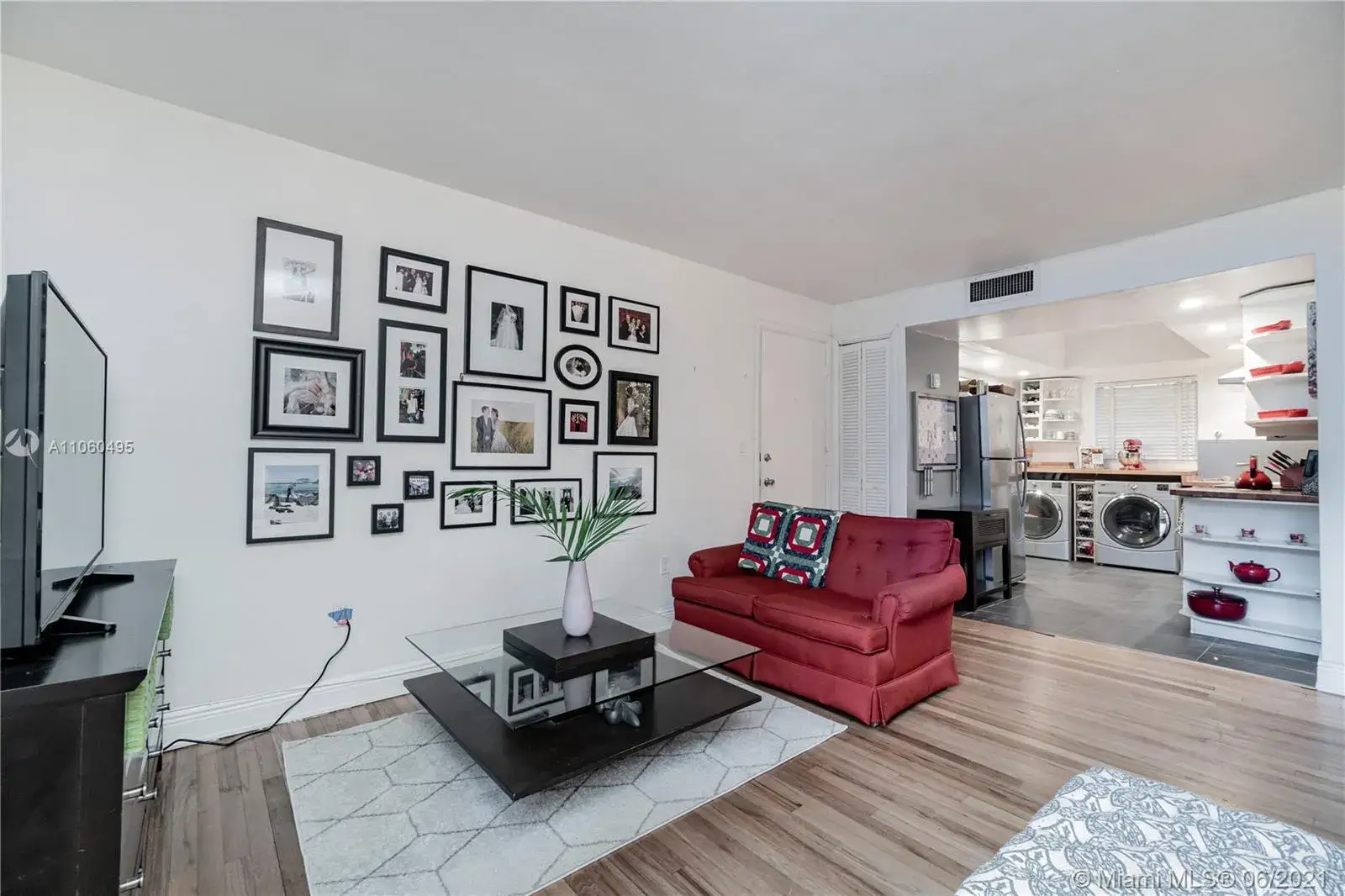 1 bedroom 1 bath Residential for sale at 932 7th St # 932A, Miami Beach FL 33139
