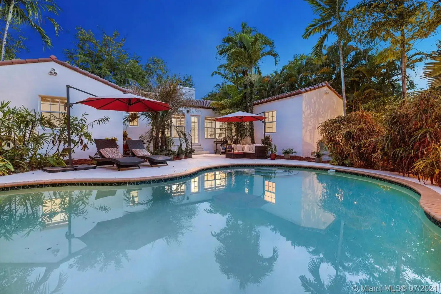 3 bedroom 2 bath Residential for sale at 261 NE 97th St, Miami Shores FL 33138