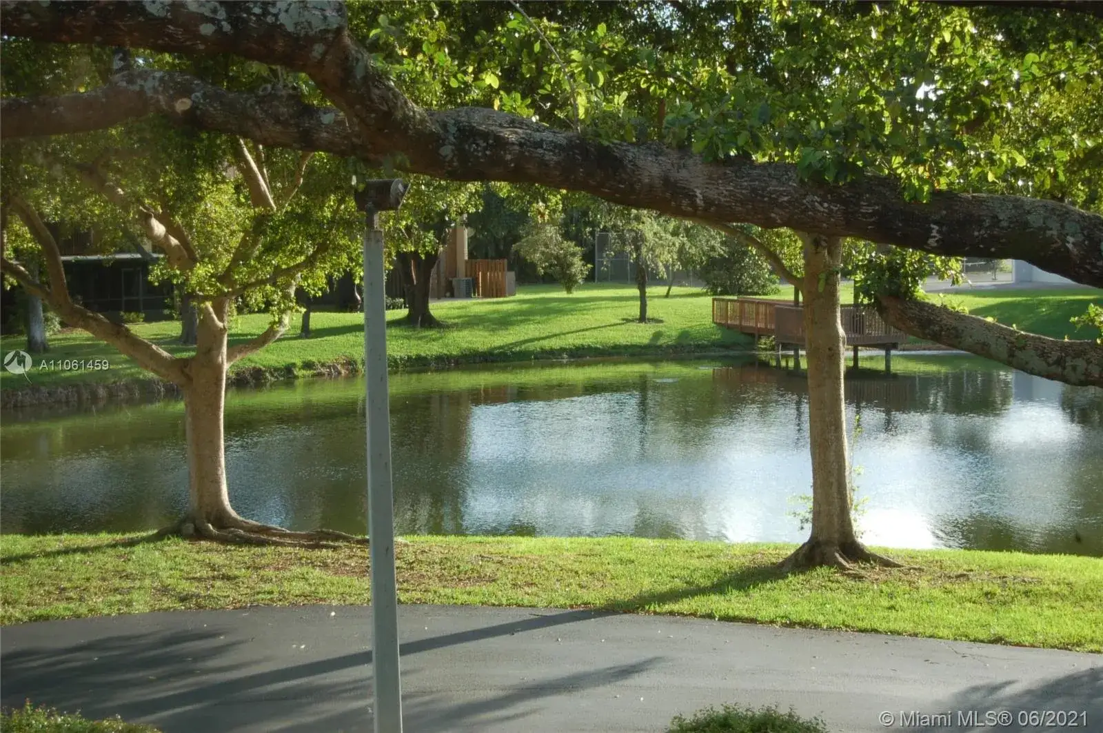 2 bedroom 2 bath Residential for sale at 8524 Old Country Mnr # 107, Davie FL 33328