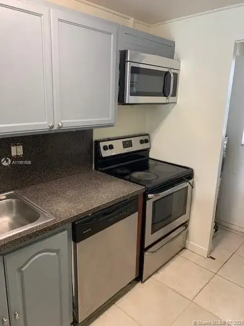 2 bedroom 2 bath Residential for sale at 8040 N Colony Cir N # 201, Tamarac FL 33321