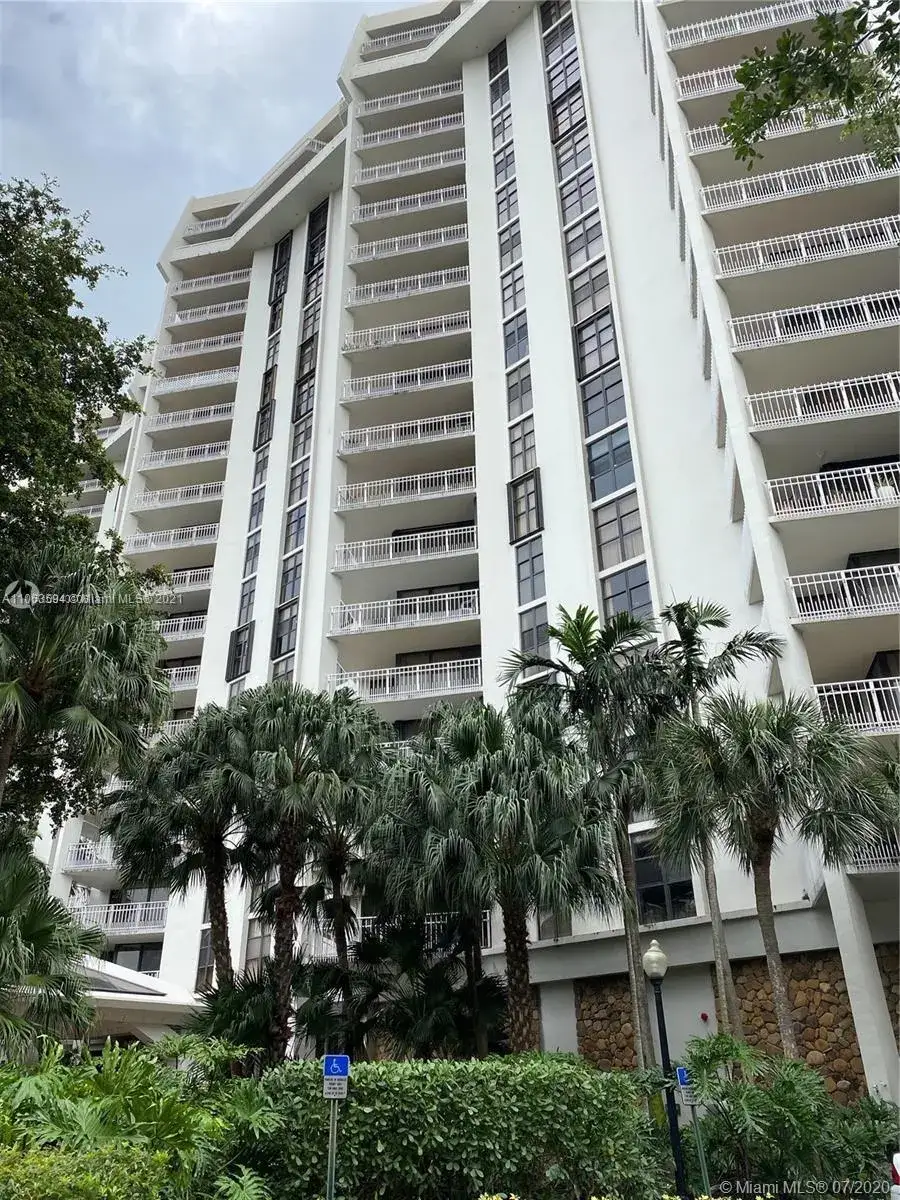 2 bedroom 2 bath Residential Lease for rent at 2000 Towerside Ter # 309, Miami FL 33138