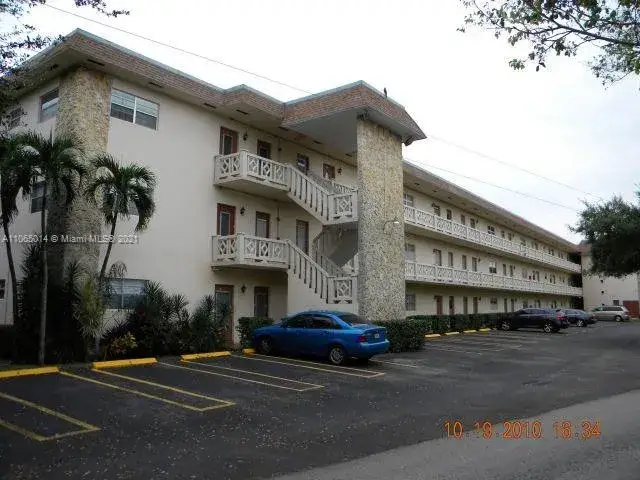 2 bedroom 2 bath Residential for sale at 4700 NW 35th St # 602, Lauderdale Lakes FL 33319