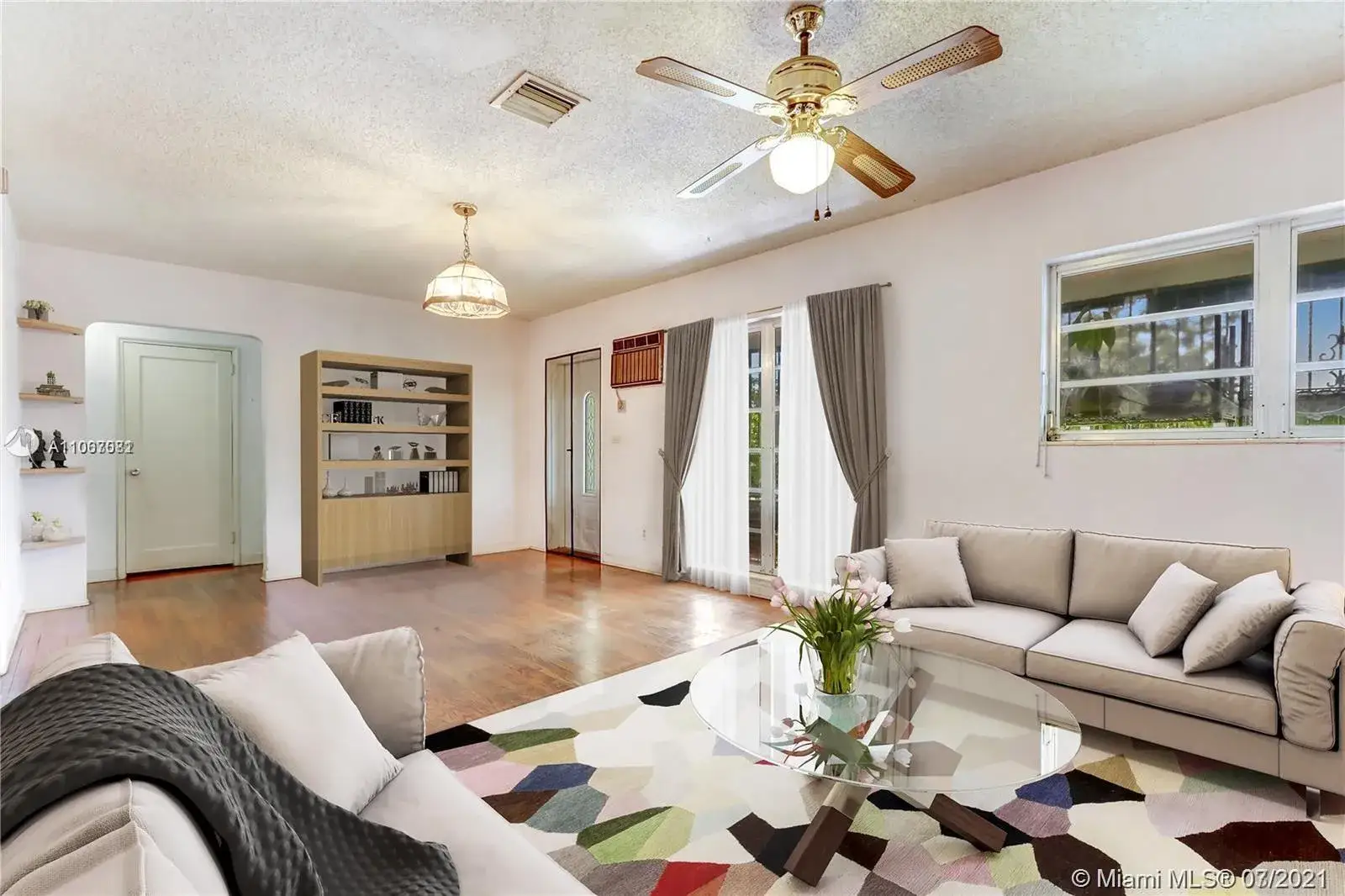 1 bedroom 1 bath Residential Lease for rent at 5911 SW 6th St # 1, Miami FL 33144