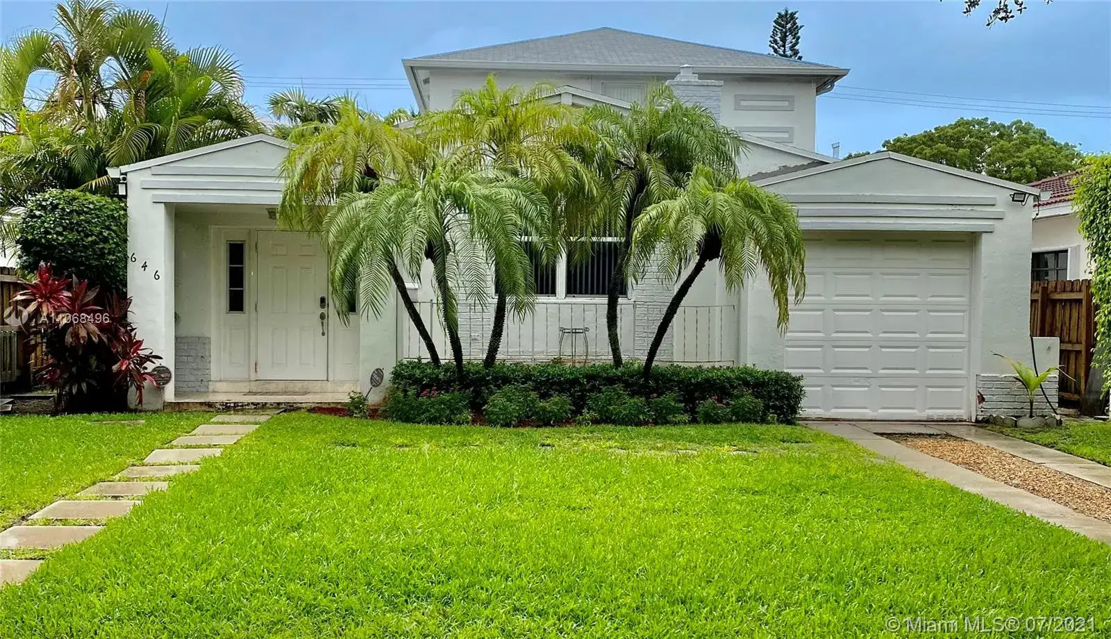 3 bedroom 3 bath Residential for sale at 646 W 51st St, Miami Beach FL 33140