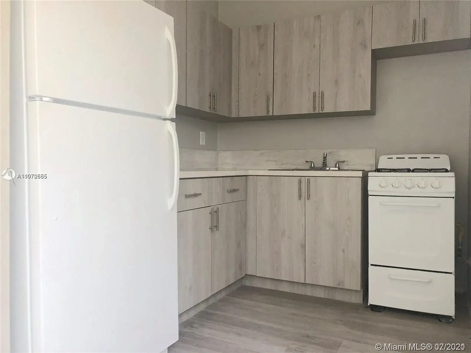 1 bedroom 1 bath Residential Lease for rent at 7311 Gary Ave # 5, Miami Beach FL 33141