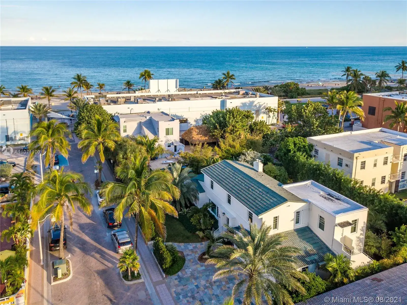 6 bedroom 4 bath Residential for sale at 320 Polk St, Hollywood FL 33019